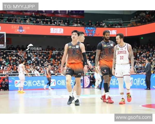 2018年山东高速男篮与辽宁队激战回顾精彩瞬间与赛场亮点分析 2018年山东高速男篮与辽宁队激战回顾精彩瞬间与赛场亮点分析
